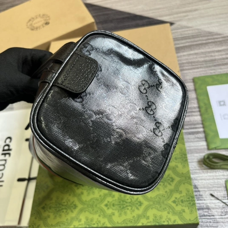 Gvc*1 clutch bags 4036c-2731