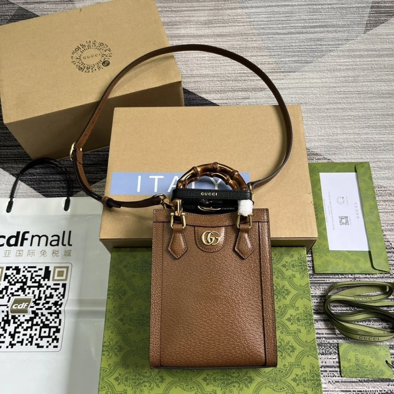 Gvc*1 top handle bags 4036c-2820