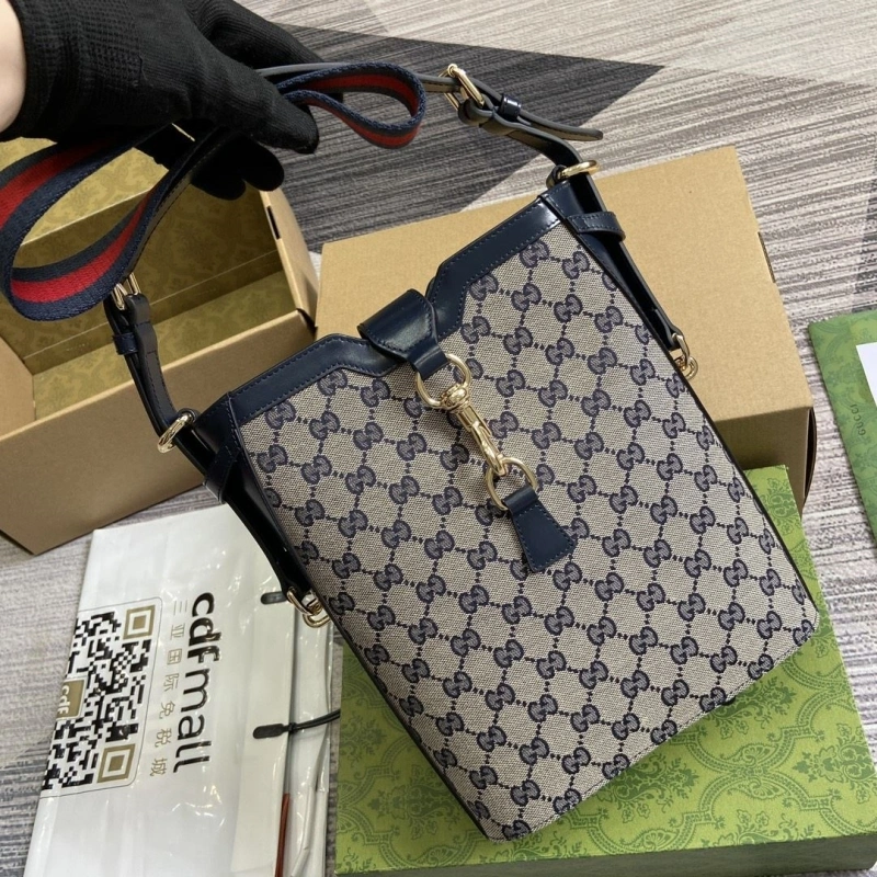 Gvc*1 satchel bags 4036c-3041
