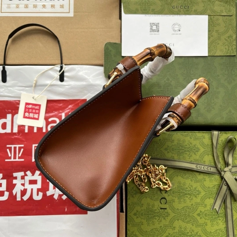Gvc*1 top handle bags 4036c-3080