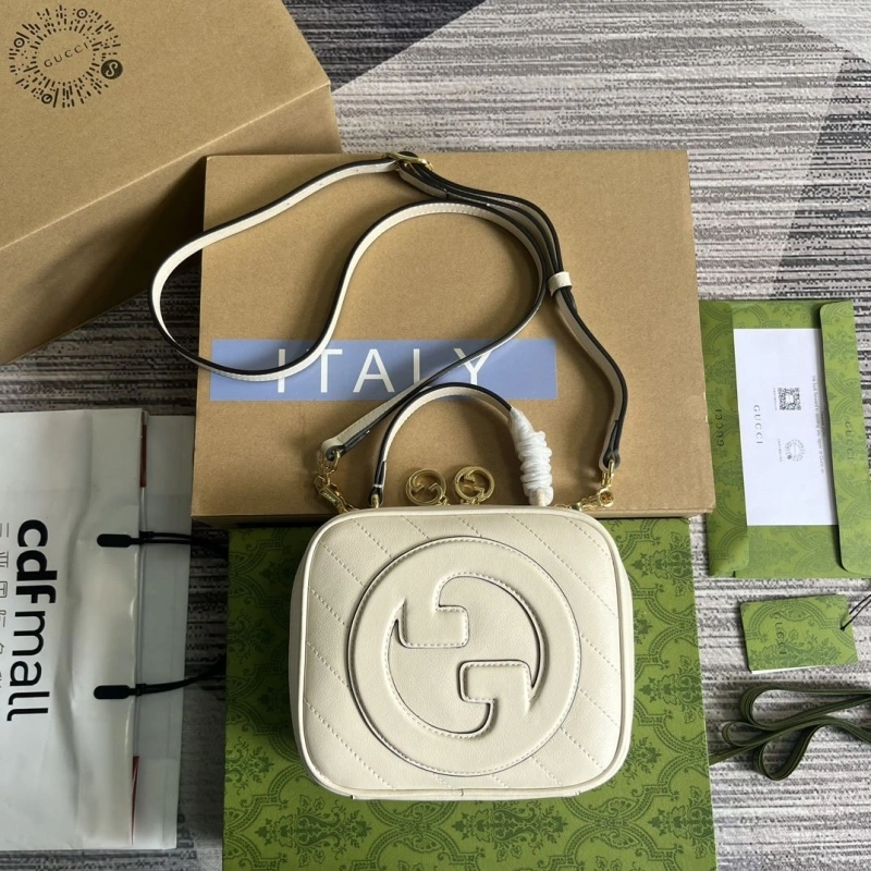 Gvc*1 top handle bags 4036c-3249