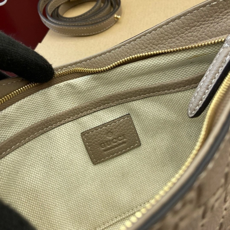 Gvc*1 top handle bags 4036c-3252
