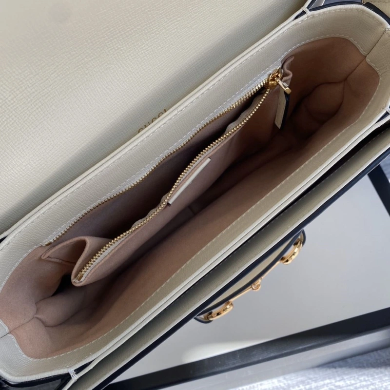 Gvc*1 top handle bags 4036c-3305