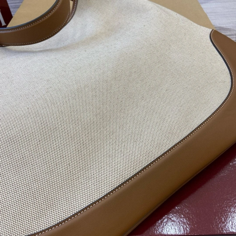 Gvc*1 top handle bags 4036c-3396