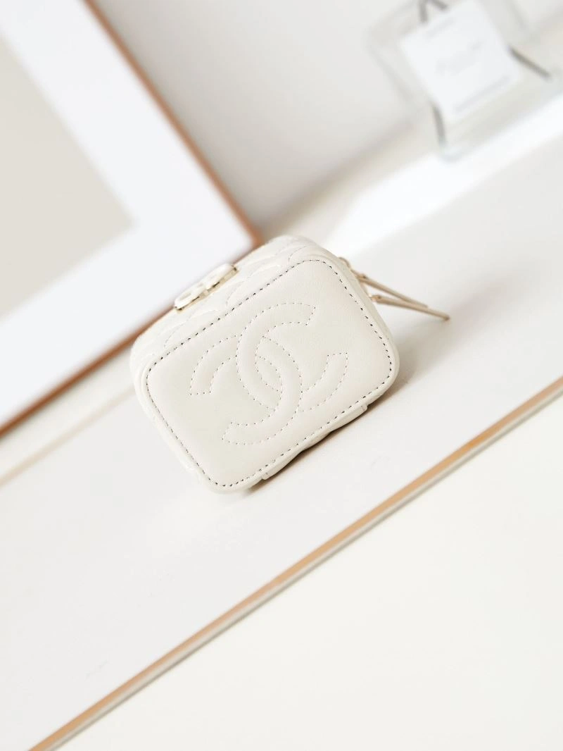 Ch**el cosmetic bags 4046g-0048