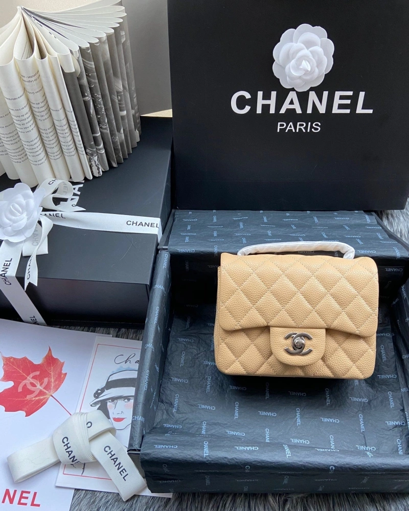 Ch**el wallets 4046h-0162