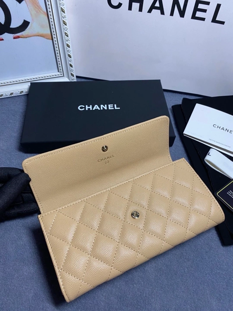 Ch**el wallets 4046h-0173