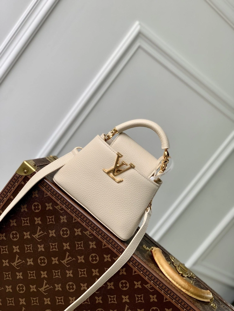 LV Capucines Bags 4048I-0087