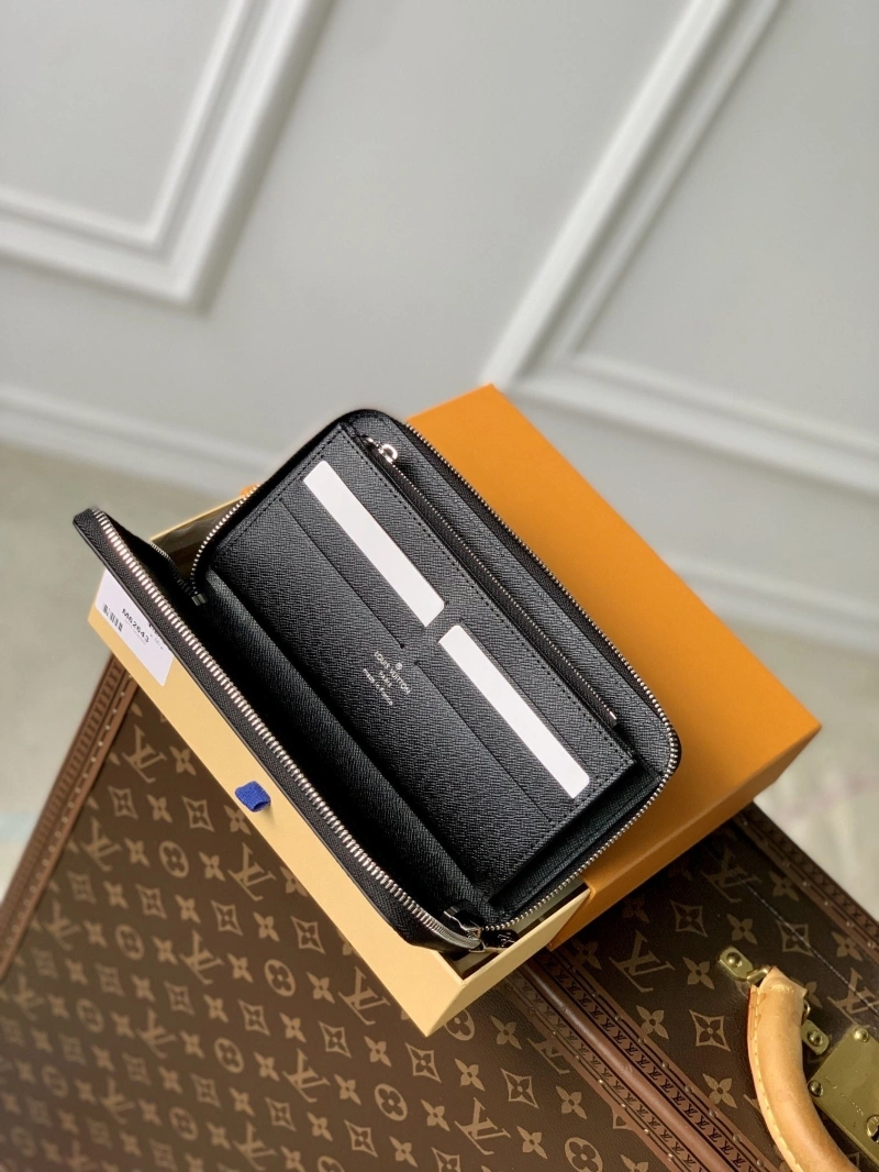 LV Wallets 4048I-0173