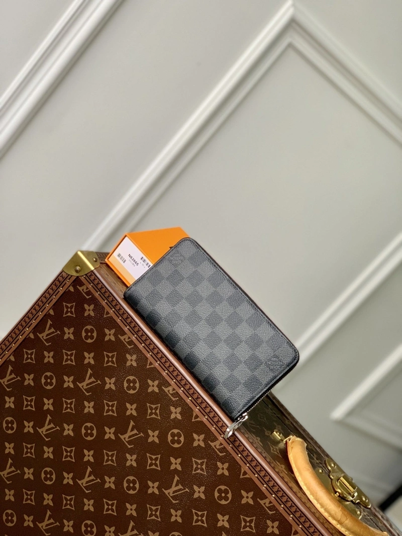 LV Wallets 4048I-0215
