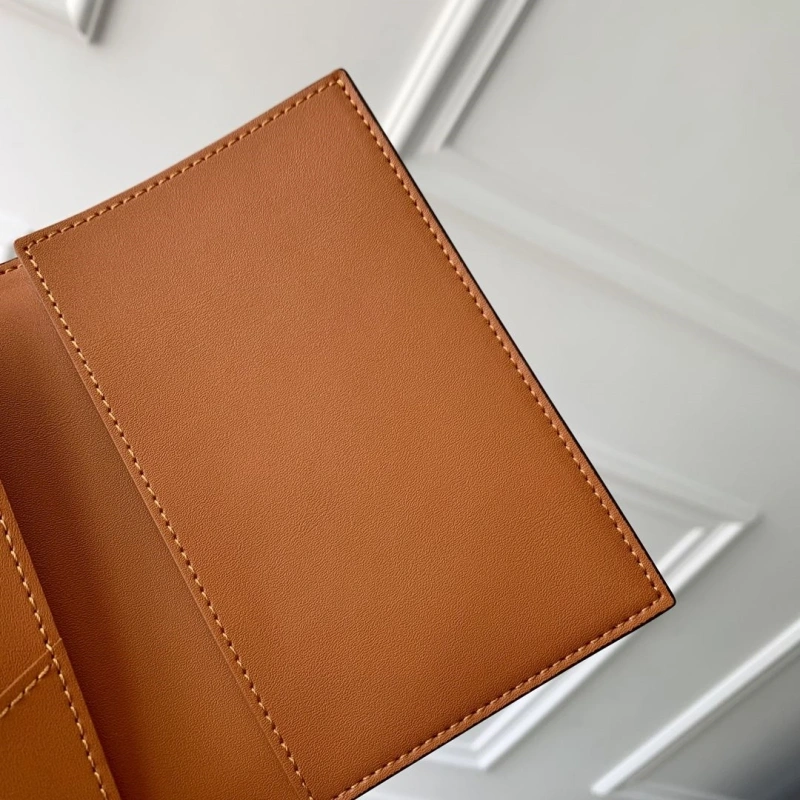 LV Wallets 4048I-0236