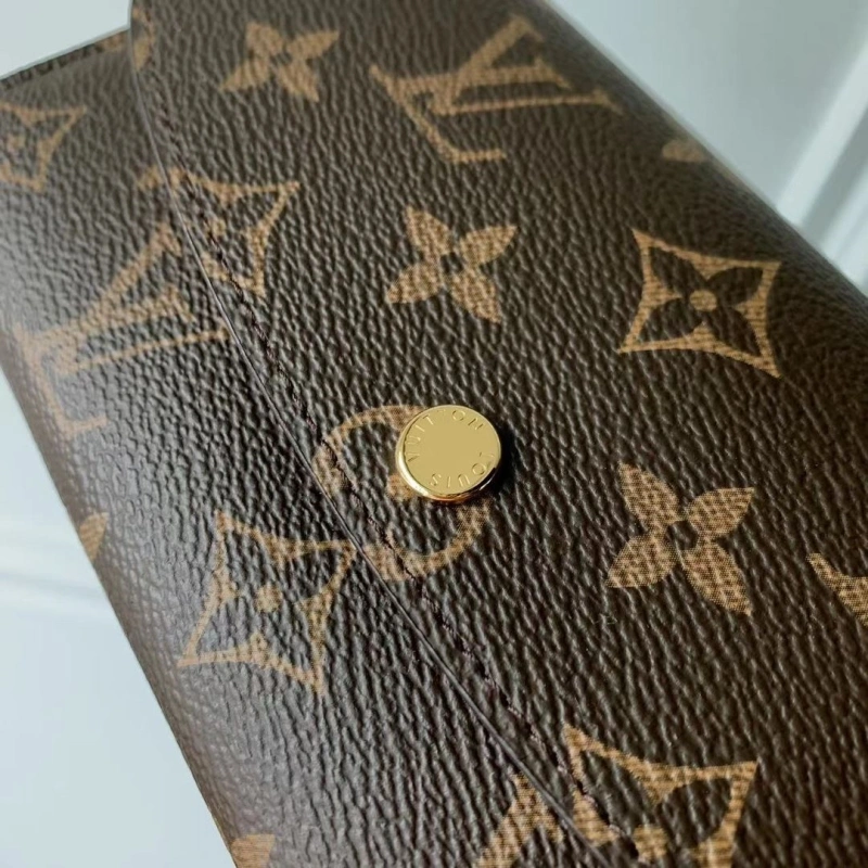 LV Wallets 4048I-0289