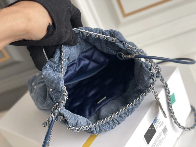 Ch**el shopping bags 4049d-0037