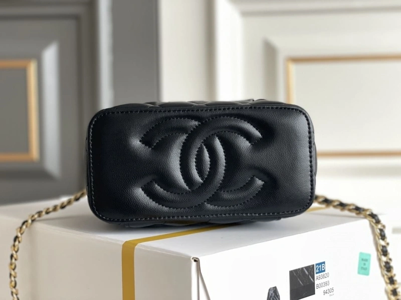 Ch**el cosmetic bags 4049d-0038