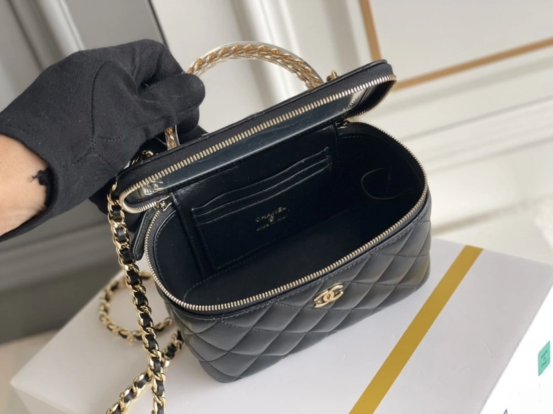 Ch**el cosmetic bags 4049d-0038