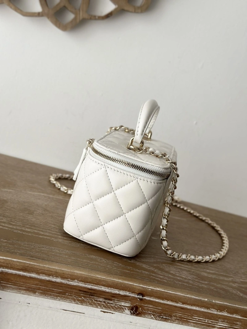 Ch**el cosmetic bags 4049h-0233