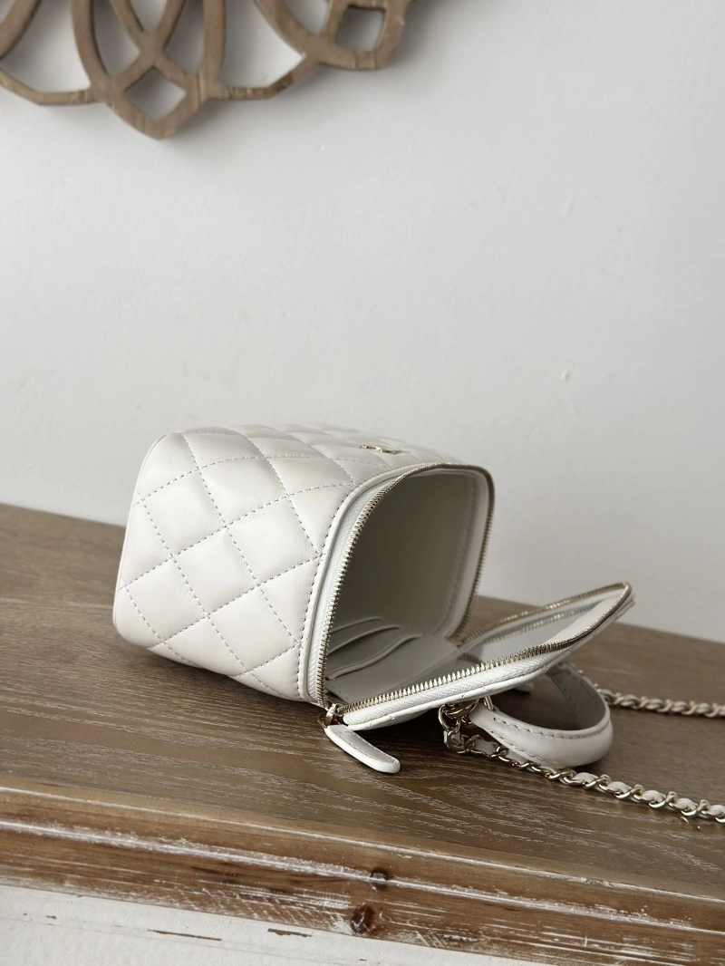 Ch**el cosmetic bags 4049h-0233