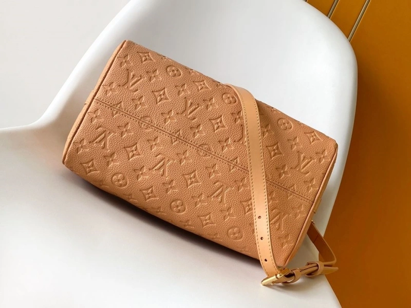 LV Travel Bags 4056A-0014