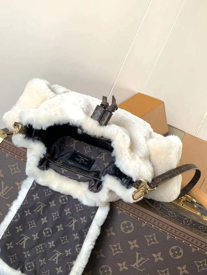 LV Backpacks 4056A-0173