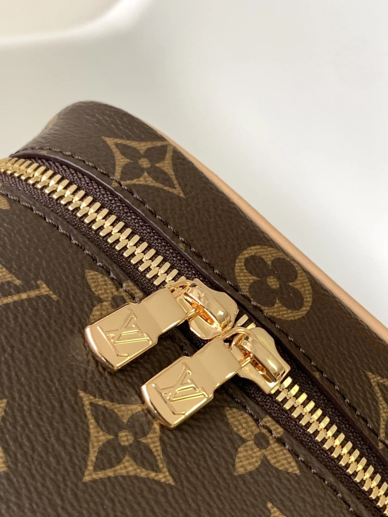 LV Cosmetic Bags 4056C-0065