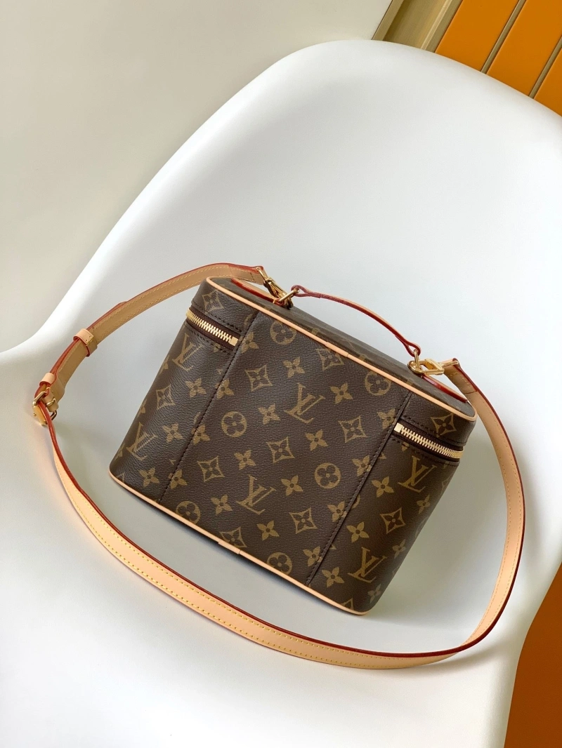 LV Cosmetic Bags 4056C-0067