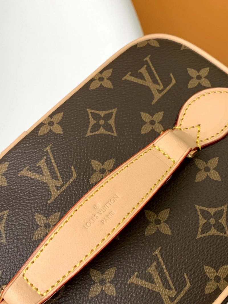 LV Cosmetic Bags 4056C-0067
