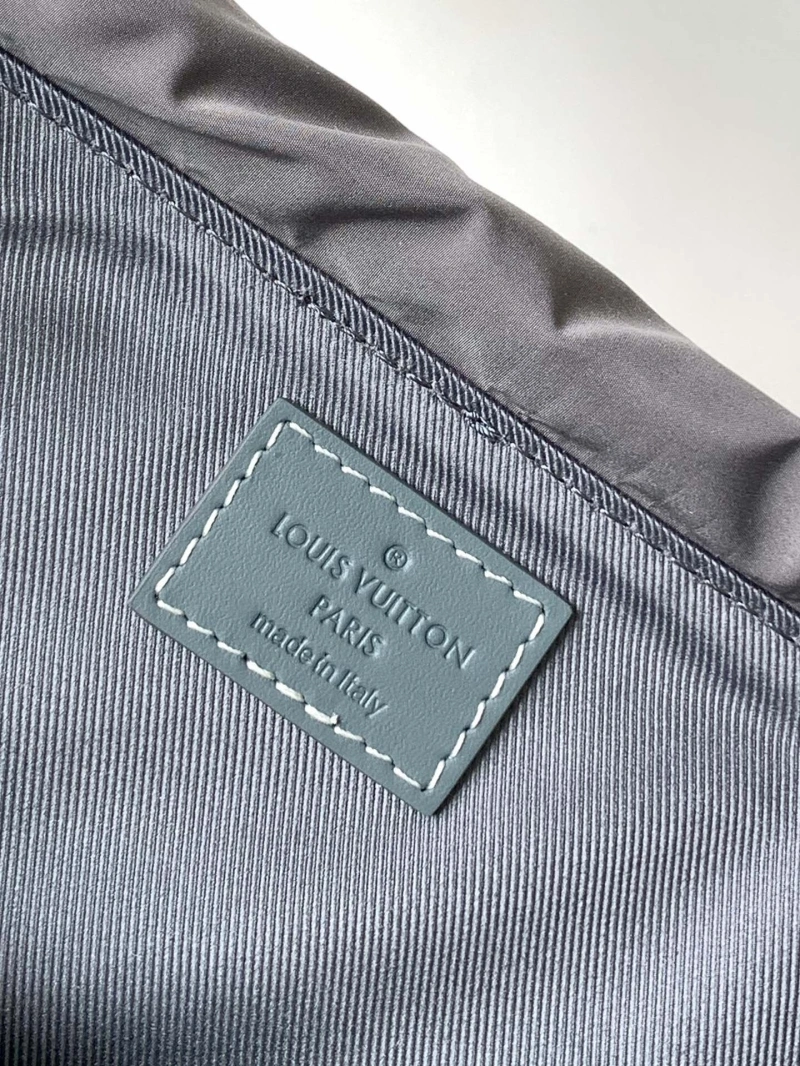 LV Backpacks 4056F-0073