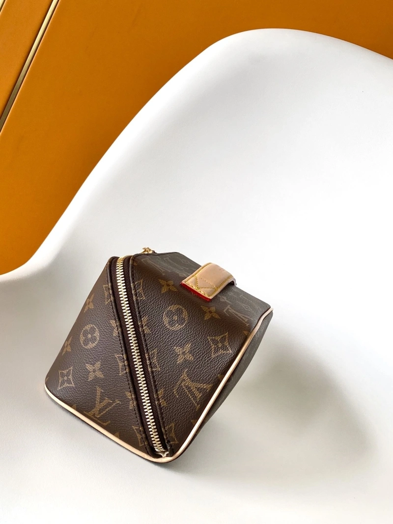 LV Cosmetic Bags 4056F-0611