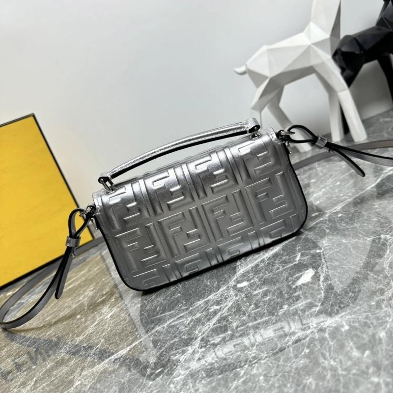 F**di baguette bags 4081-0070