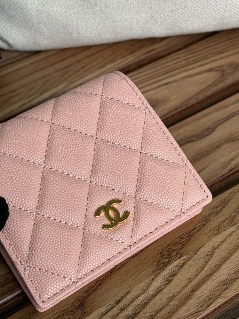 Ch**el wallets 4081-0100