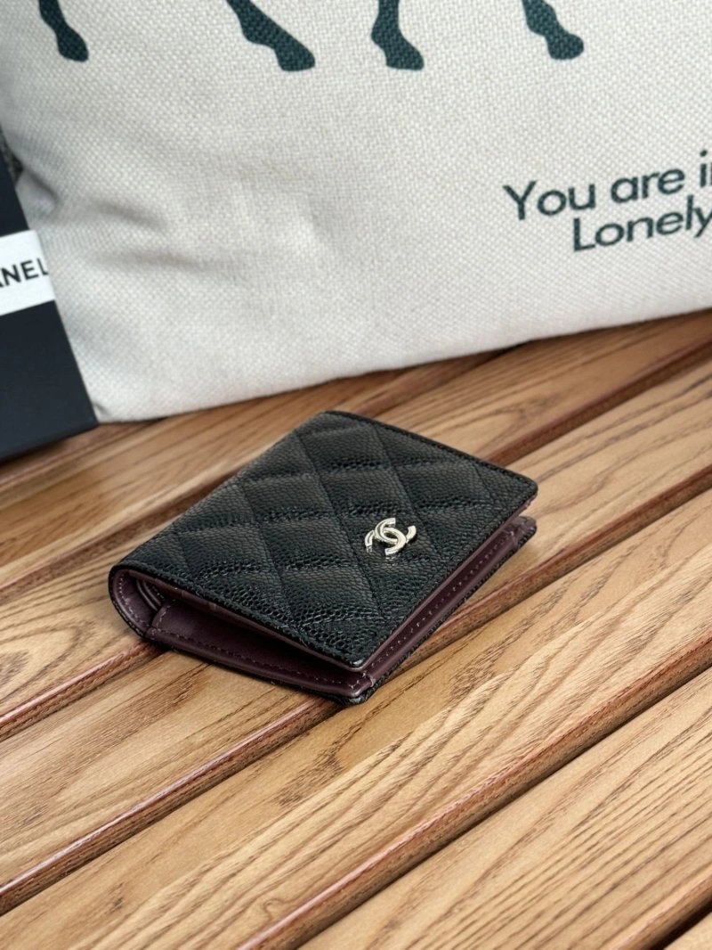 Ch**el wallets 4081-0105