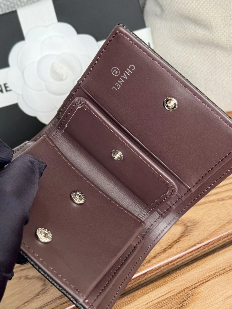 Ch**el wallets 4081-0105