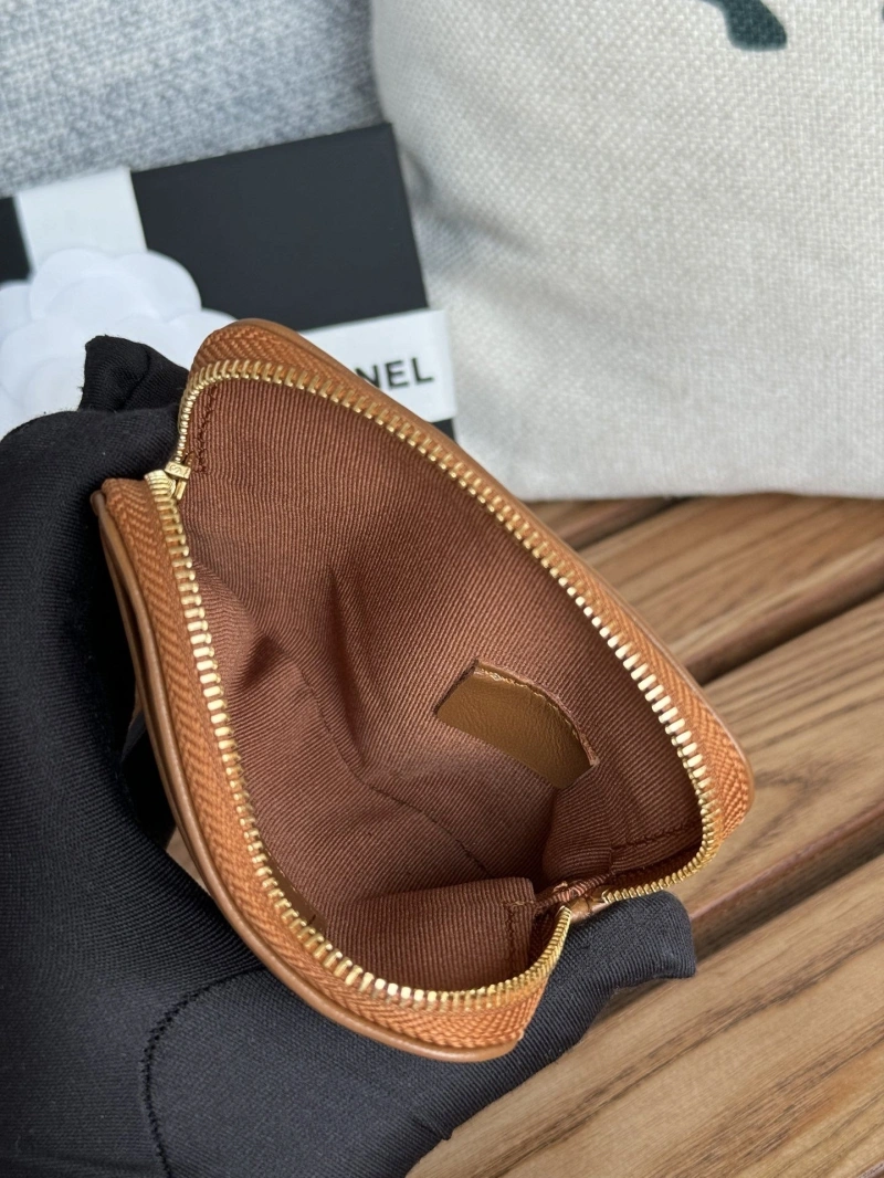 Ch**el wallets 4081-0124