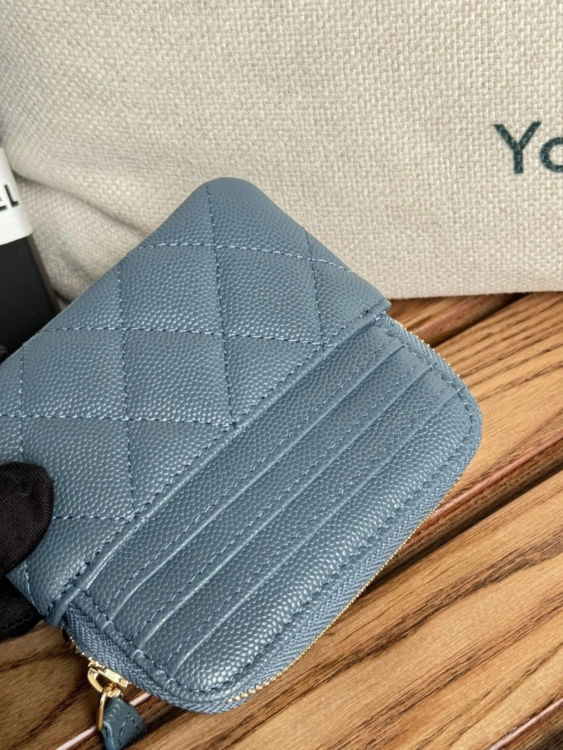Ch**el wallets 4081-0141