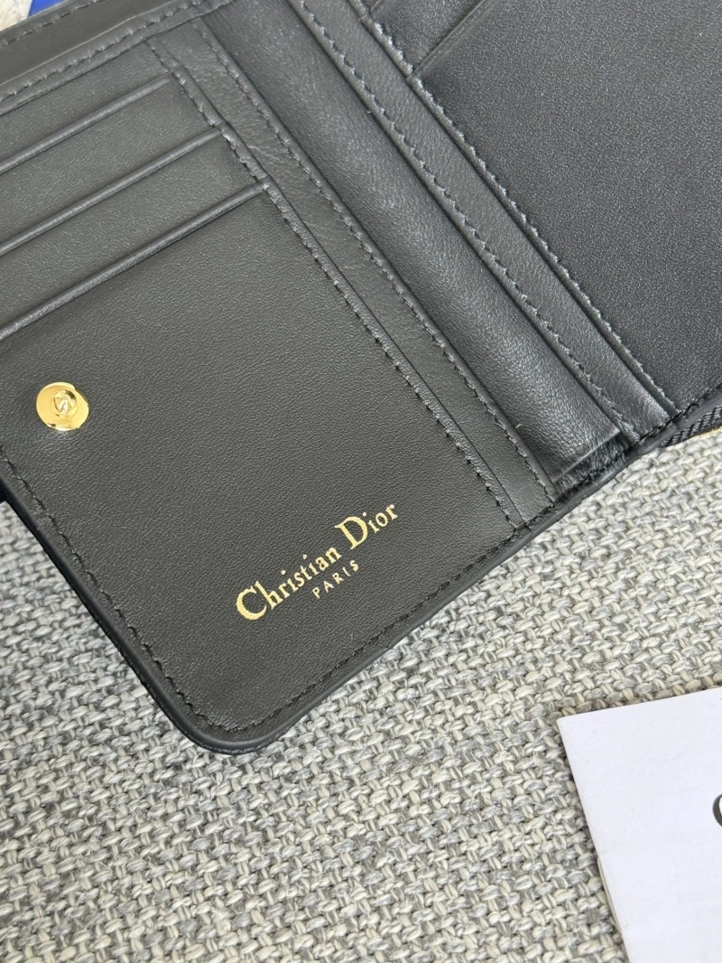 D10r wallets 4081-0675