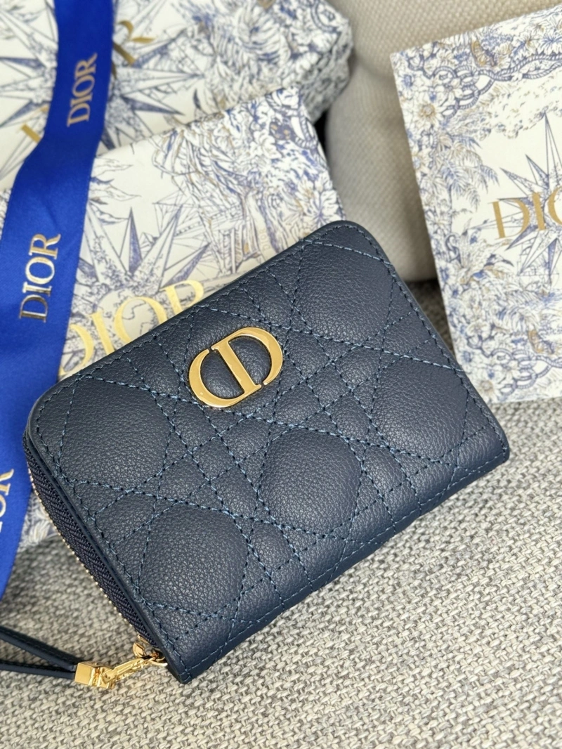 D10r wallets 4081-0677