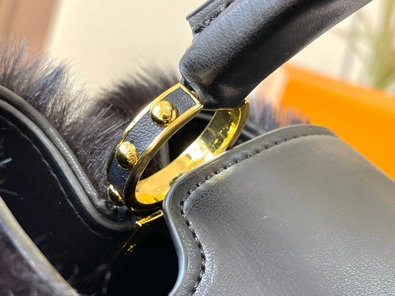 LV Capucines Bags 4081B-0455