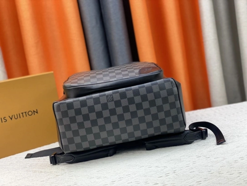 LV Backpacks 4081B-0499