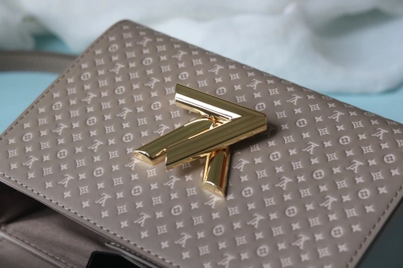 lv twist De*1m bags 4081b-0991