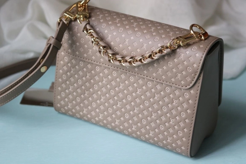 lv twist De*1m bags 4081b-0991
