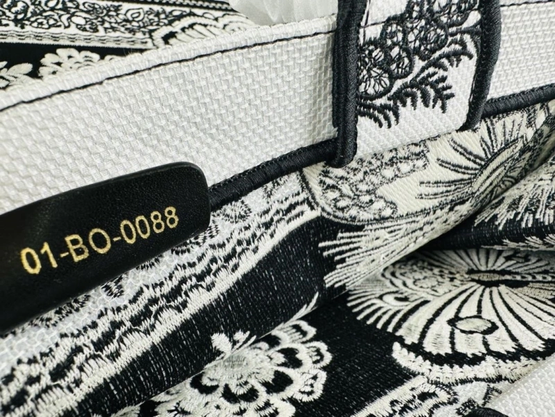 D10r shopping bags 4081b-1618