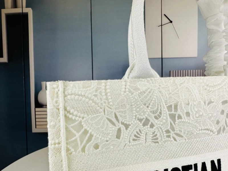 D10r shopping bags 4081b-1697