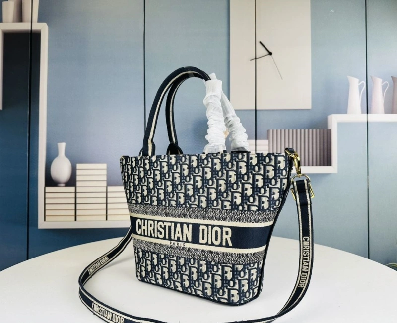 D10r shopping bags 4081b-1700