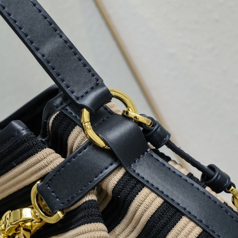 D10r top handle bags 4081b-1957