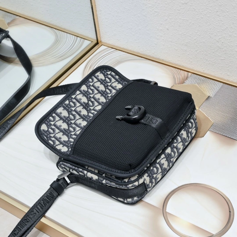 D10r satchel bags 4081b-1986
