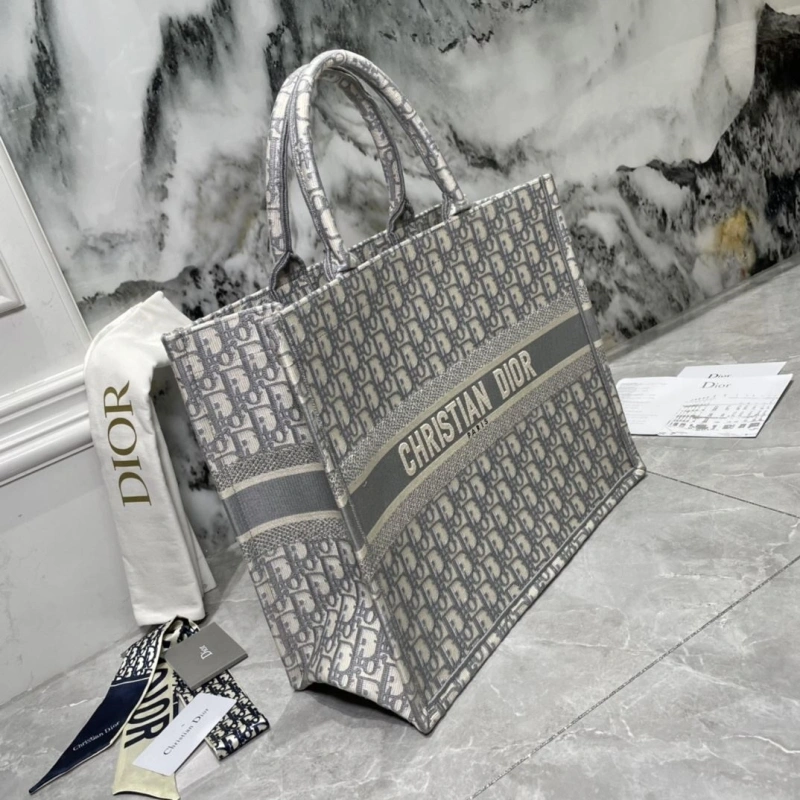 D10r shopping bags 4081b-2005