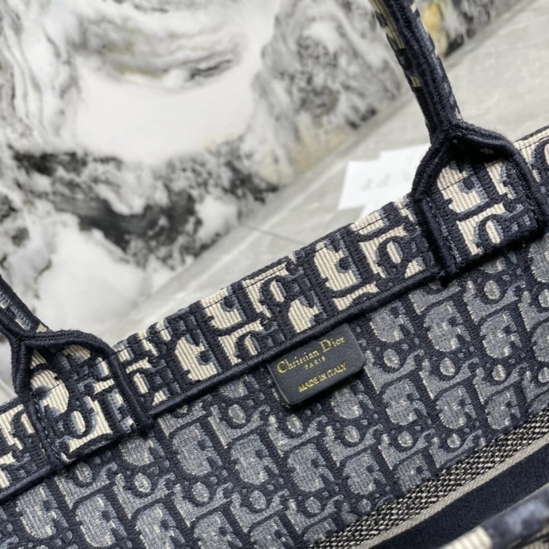 D10r shopping bags 4081b-2009