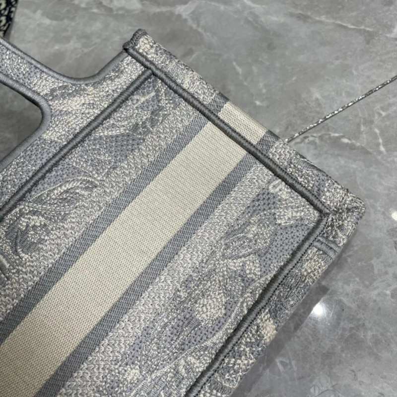 D10r shopping bags 4081b-2017