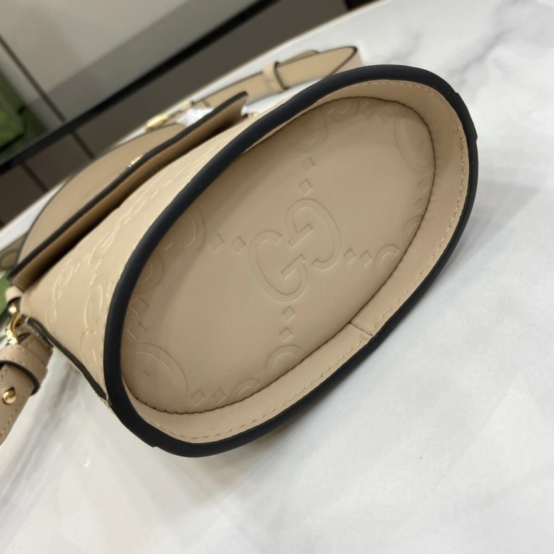 Gvc*1 bucket bags 4094-0137