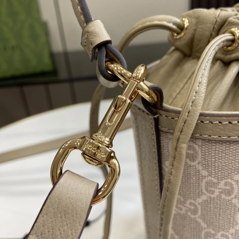 Gvc*1 bucket bags 4094-0241